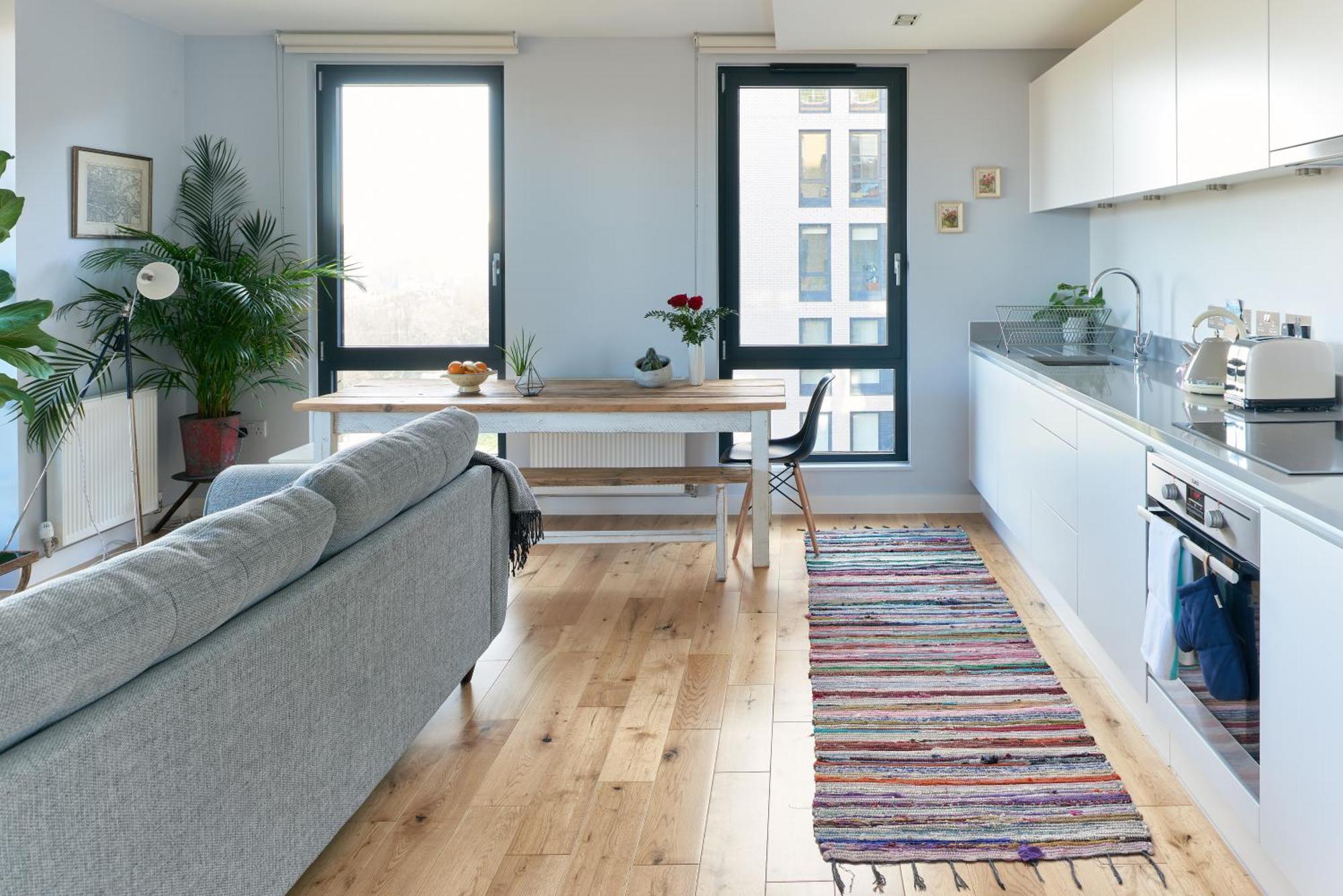 Beautiful 1 Bedroom With Balcony Near Mile End Appartamento *