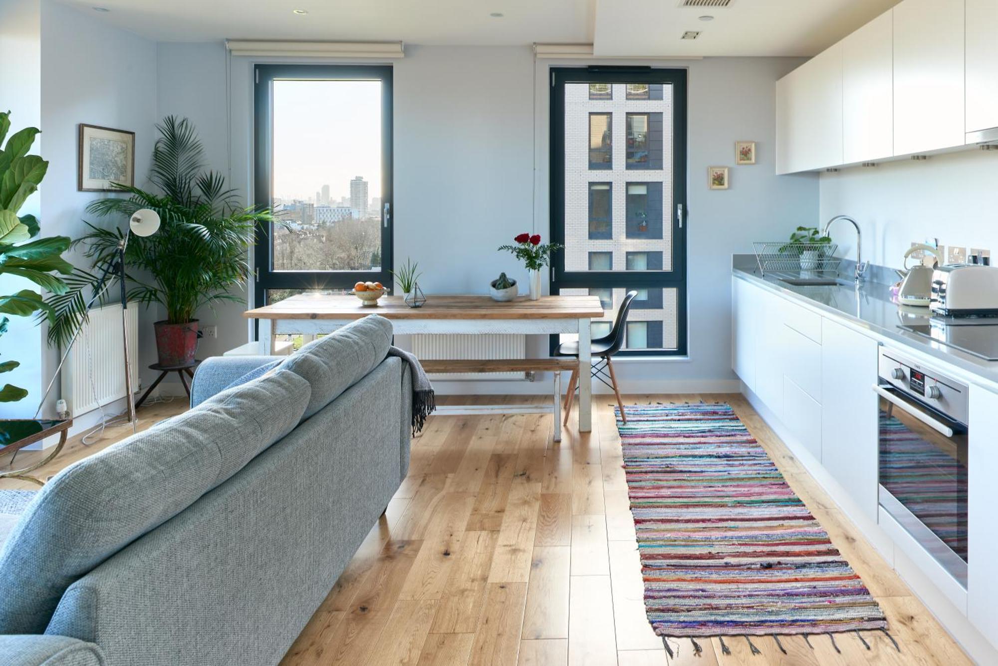 Beautiful 1 Bedroom With Balcony Near Mile End Appartamento Londra